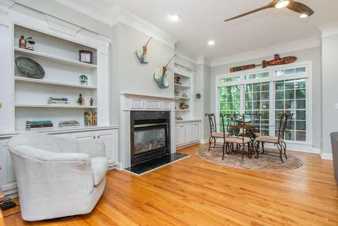 194 Meeting Lane, Atlanta, Georgia 30342, 4 Bedrooms Bedrooms, ,3 BathroomsBathrooms,Residential,Sold,194 Meeting Lane,7103706
