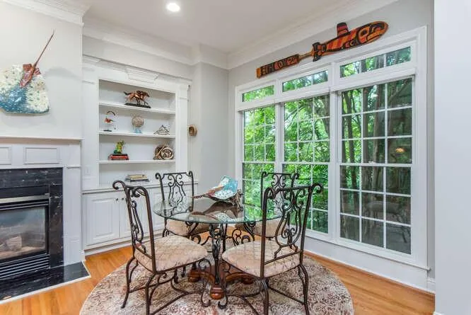194 Meeting Lane, Atlanta, Georgia 30342, 4 Bedrooms Bedrooms, ,3 BathroomsBathrooms,Residential,Sold,194 Meeting Lane,7103706