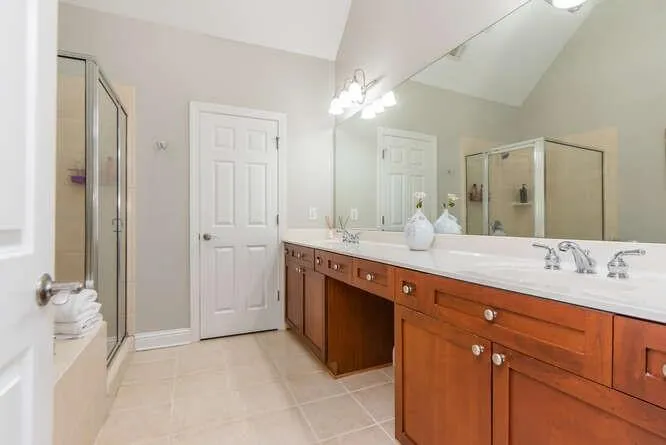 194 Meeting Lane, Atlanta, Georgia 30342, 4 Bedrooms Bedrooms, ,3 BathroomsBathrooms,Residential,Sold,194 Meeting Lane,7103706