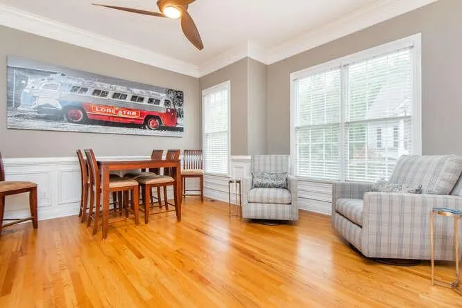 194 Meeting Lane, Atlanta, Georgia 30342, 4 Bedrooms Bedrooms, ,3 BathroomsBathrooms,Residential,Sold,194 Meeting Lane,7103706