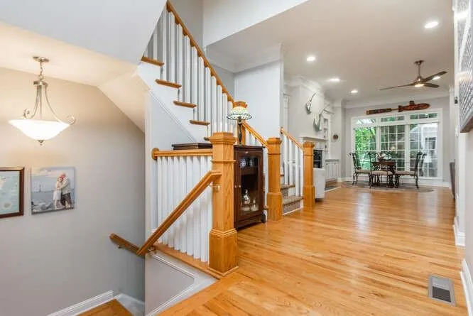 194 Meeting Lane, Atlanta, Georgia 30342, 4 Bedrooms Bedrooms, ,3 BathroomsBathrooms,Residential,Sold,194 Meeting Lane,7103706