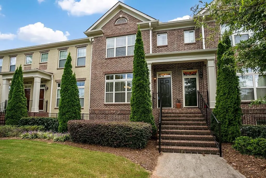 7950 Highland Bluff, Sandy Springs, Georgia 30328, 3 Bedrooms Bedrooms, ,3 BathroomsBathrooms,Residential,Sold,7950 Highland Bluff,6070581