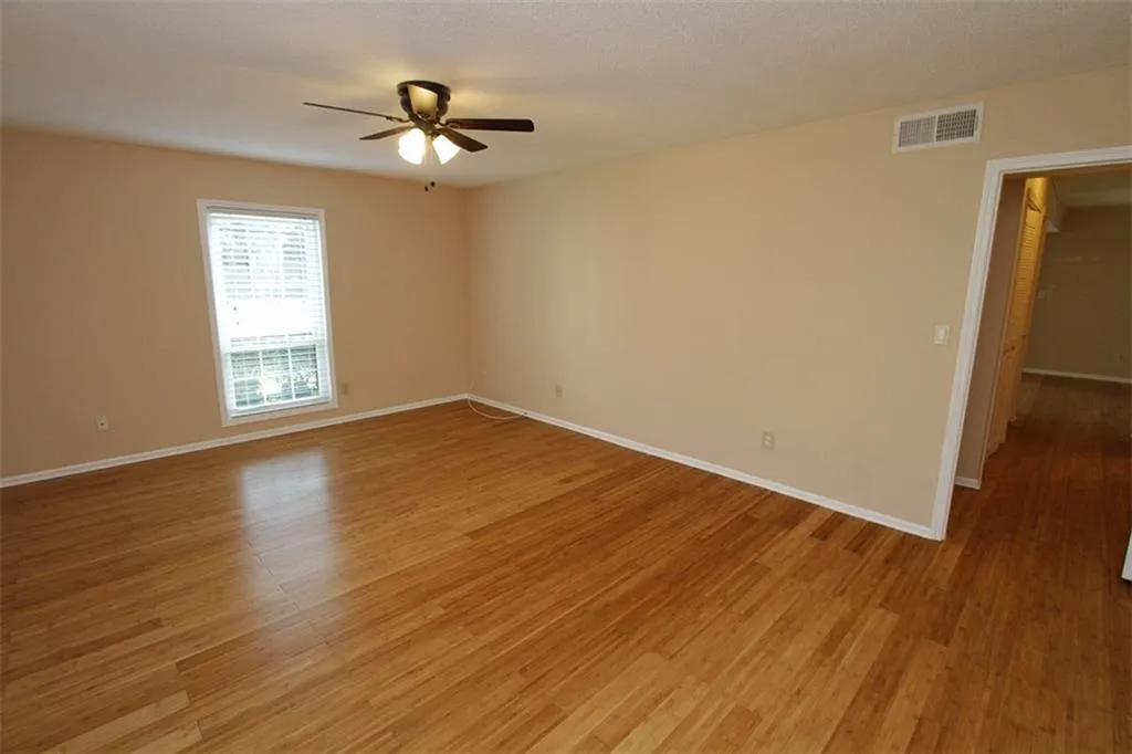 6851 Roswell Road Unit K8, Sandy Springs, Georgia 30328, 2 Bedrooms Bedrooms, ,2 BathroomsBathrooms,Residential,Sold,6851 Roswell Road Unit K8,6616401