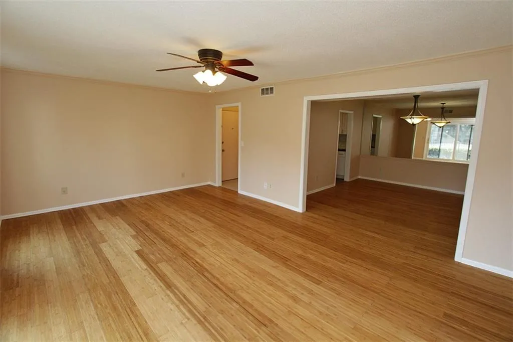 6851 Roswell Road Unit K8, Sandy Springs, Georgia 30328, 2 Bedrooms Bedrooms, ,2 BathroomsBathrooms,Residential,Sold,6851 Roswell Road Unit K8,6616401