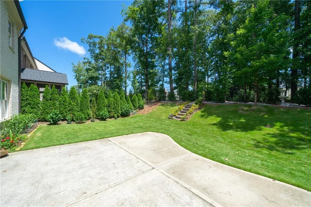 6451 Meridian Way, Atlanta, Georgia 30328, 6 Bedrooms Bedrooms, ,4 BathroomsBathrooms,Residential,Sold,6451 Meridian Way,6933811
