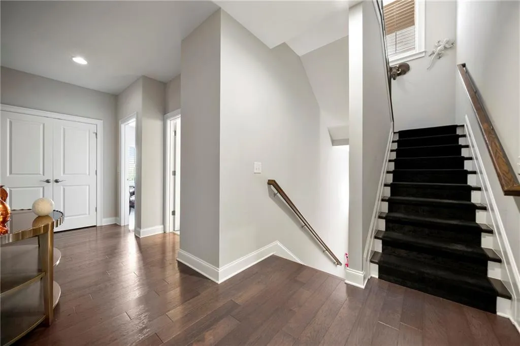 6451 Meridian Way, Atlanta, Georgia 30328, 6 Bedrooms Bedrooms, ,4 BathroomsBathrooms,Residential,Sold,6451 Meridian Way,6933811