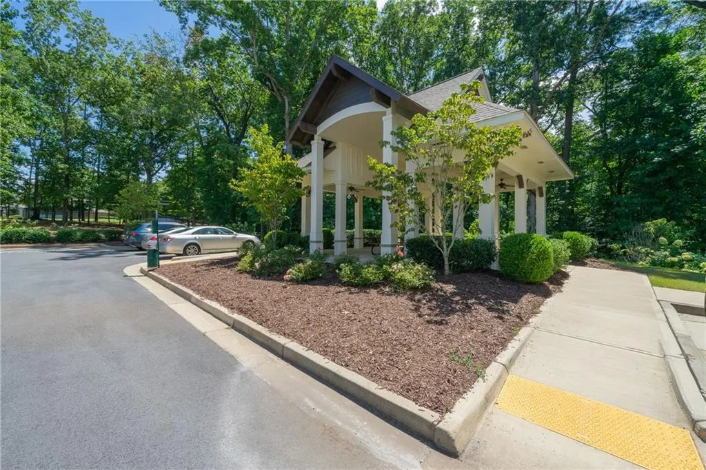 6451 Meridian Way, Atlanta, Georgia 30328, 6 Bedrooms Bedrooms, ,4 BathroomsBathrooms,Residential,Sold,6451 Meridian Way,6933811