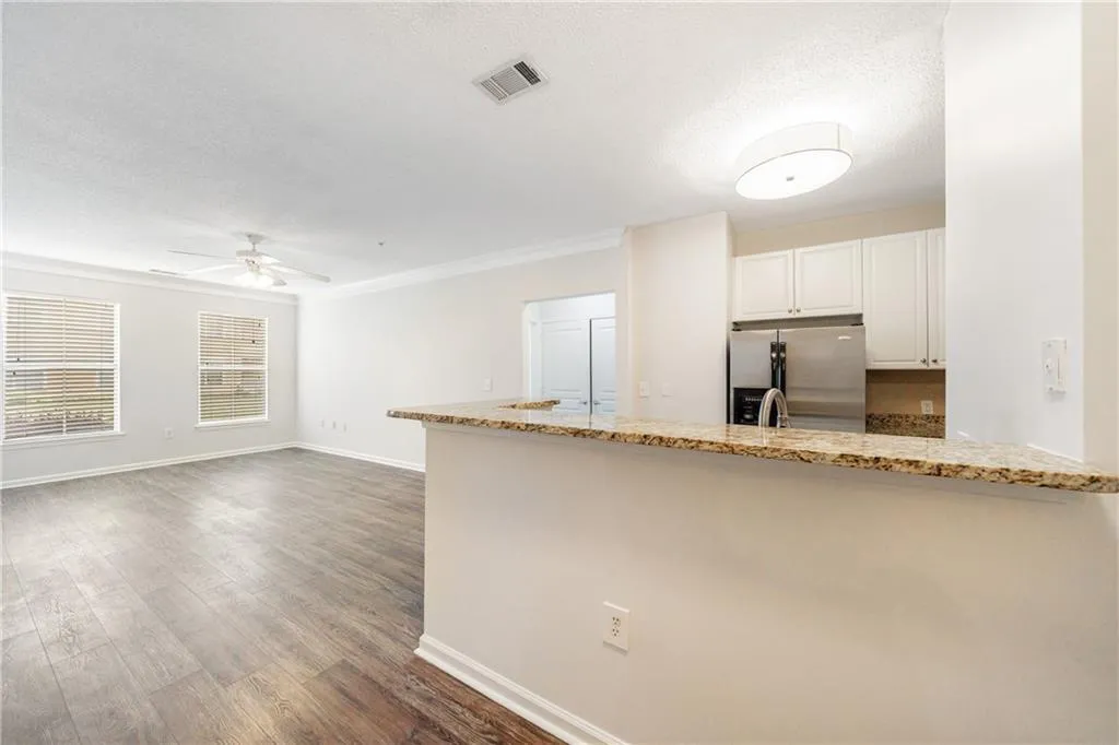 10 Perimeter Summit Boulevard Ne Unit 3109, Brookhaven, Georgia 30319, 2 Bedrooms Bedrooms, ,2 BathroomsBathrooms,Residential,For Sale,10 Perimeter Summit Boulevard Ne Unit 3109,7574299