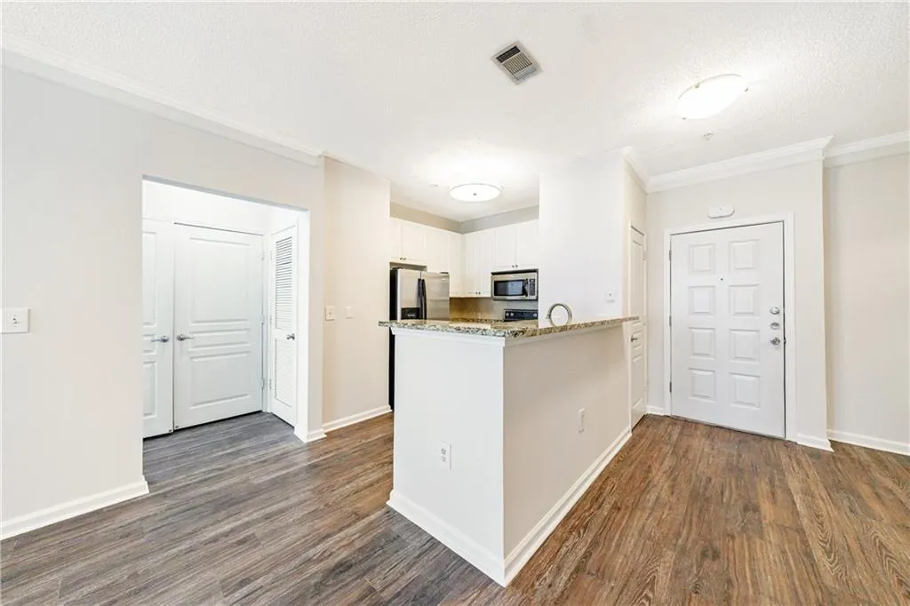 10 Perimeter Summit Boulevard Ne Unit 3109, Brookhaven, Georgia 30319, 2 Bedrooms Bedrooms, ,2 BathroomsBathrooms,Residential,For Sale,10 Perimeter Summit Boulevard Ne Unit 3109,7574299
