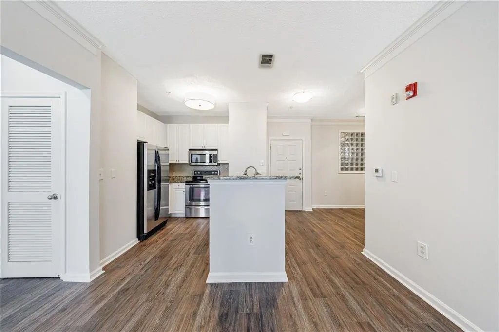 10 Perimeter Summit Boulevard Ne Unit 3109, Brookhaven, Georgia 30319, 2 Bedrooms Bedrooms, ,2 BathroomsBathrooms,Residential,For Sale,10 Perimeter Summit Boulevard Ne Unit 3109,7574299