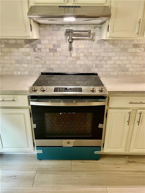 18 Huntington Place Drive, Sandy Springs, Georgia 30350, 3 Bedrooms Bedrooms, ,2 BathroomsBathrooms,Residential,Sold,18 Huntington Place Drive,7257771