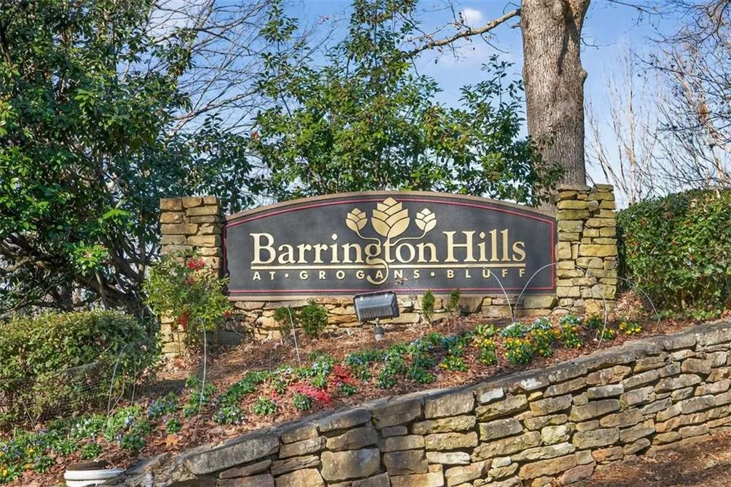 201 Barrington Hills Drive, Atlanta, Georgia 30350, 3 Bedrooms Bedrooms, ,2 BathroomsBathrooms,Residential,For Sale,201 Barrington Hills Drive,7715323