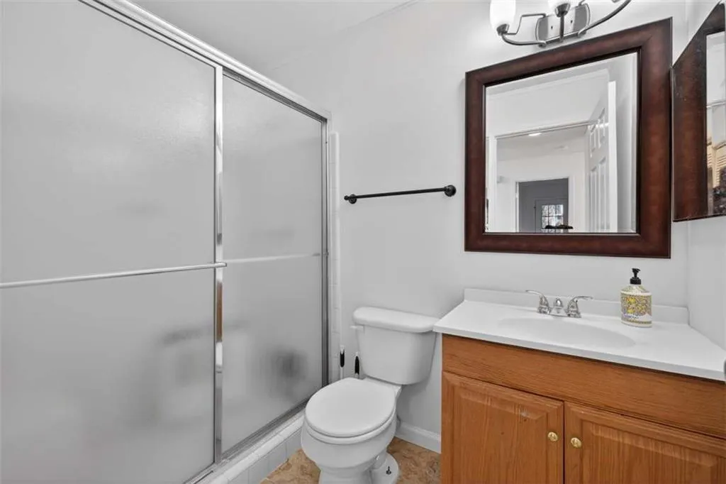 201 Barrington Hills Drive, Atlanta, Georgia 30350, 3 Bedrooms Bedrooms, ,2 BathroomsBathrooms,Residential,For Sale,201 Barrington Hills Drive,7715323