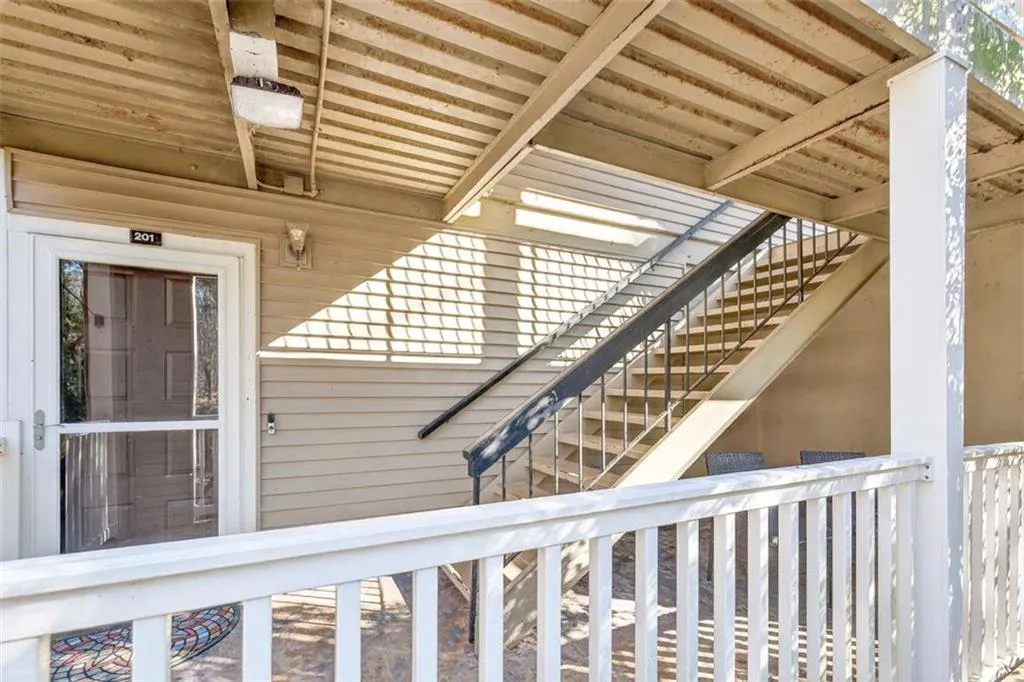 201 Barrington Hills Drive, Atlanta, Georgia 30350, 3 Bedrooms Bedrooms, ,2 BathroomsBathrooms,Residential,For Sale,201 Barrington Hills Drive,7715323