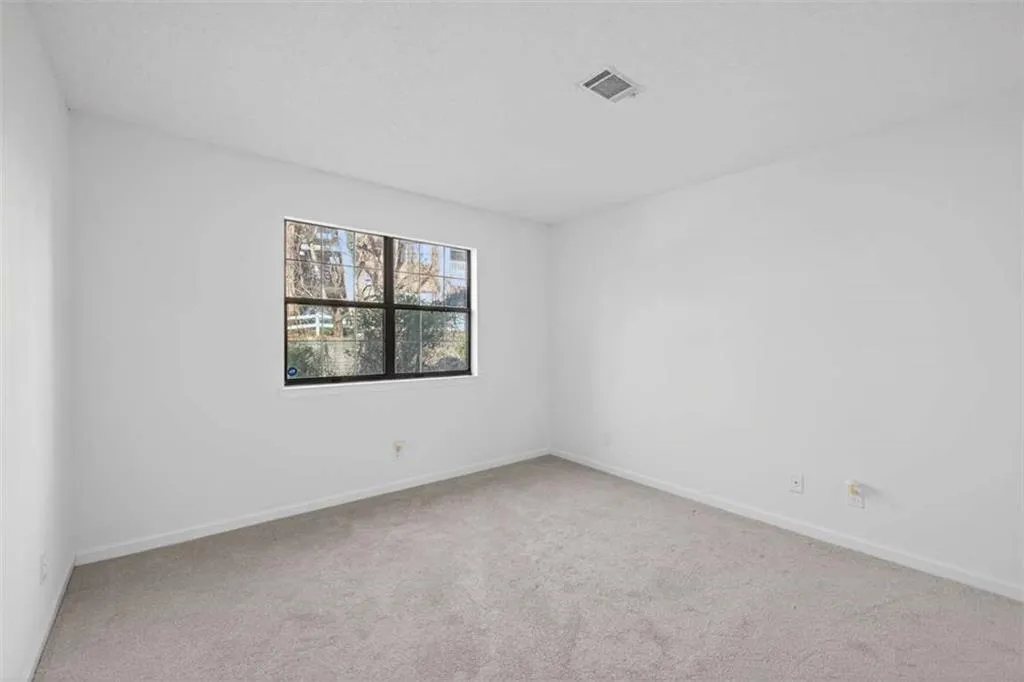 201 Barrington Hills Drive, Atlanta, Georgia 30350, 3 Bedrooms Bedrooms, ,2 BathroomsBathrooms,Residential,For Sale,201 Barrington Hills Drive,7715323