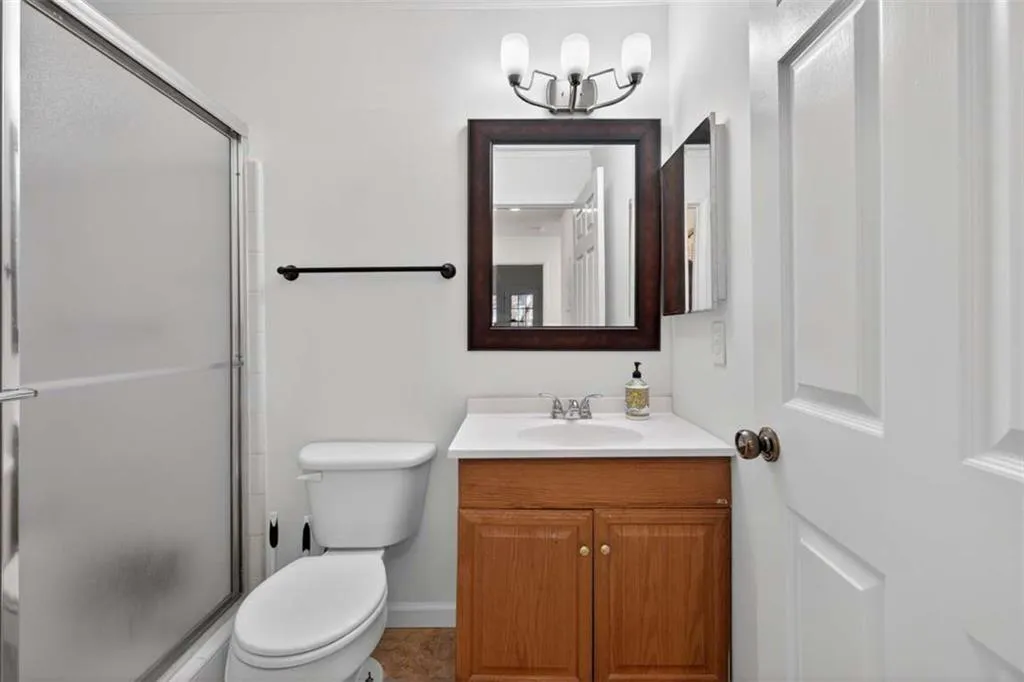 201 Barrington Hills Drive, Atlanta, Georgia 30350, 3 Bedrooms Bedrooms, ,2 BathroomsBathrooms,Residential,For Sale,201 Barrington Hills Drive,7715323