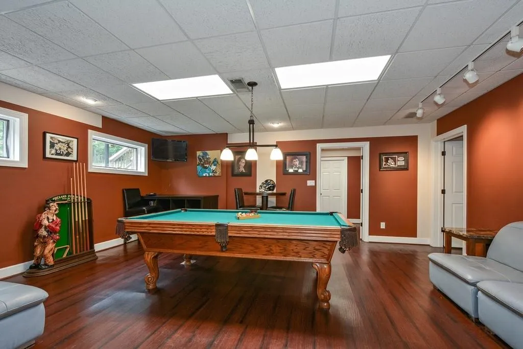 3060 Spalding Drive, Atlanta, Georgia 30350, 6 Bedrooms Bedrooms, ,4 BathroomsBathrooms,Residential,Sold,3060 Spalding Drive,6553345
