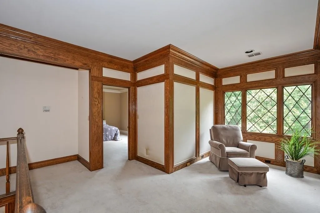 3060 Spalding Drive, Atlanta, Georgia 30350, 6 Bedrooms Bedrooms, ,4 BathroomsBathrooms,Residential,Sold,3060 Spalding Drive,6553345
