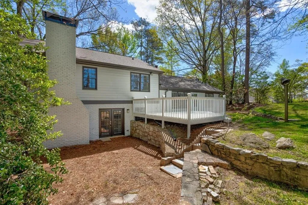 7150 Dunhill Terrace, Atlanta, Georgia 30328, 4 Bedrooms Bedrooms, ,3 BathroomsBathrooms,Residential,Sold,7150 Dunhill Terrace,7363607