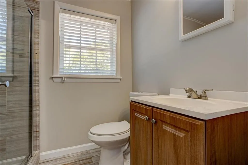 7150 Dunhill Terrace, Atlanta, Georgia 30328, 4 Bedrooms Bedrooms, ,3 BathroomsBathrooms,Residential,Sold,7150 Dunhill Terrace,7363607