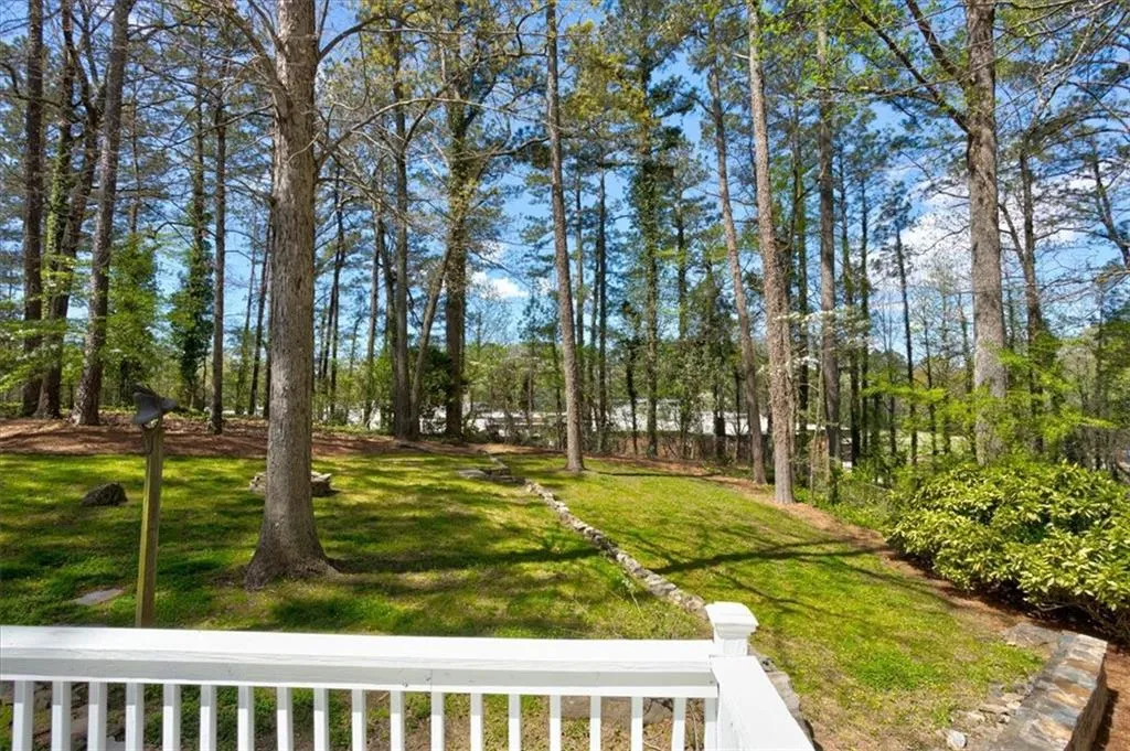 7150 Dunhill Terrace, Atlanta, Georgia 30328, 4 Bedrooms Bedrooms, ,3 BathroomsBathrooms,Residential,Sold,7150 Dunhill Terrace,7363607