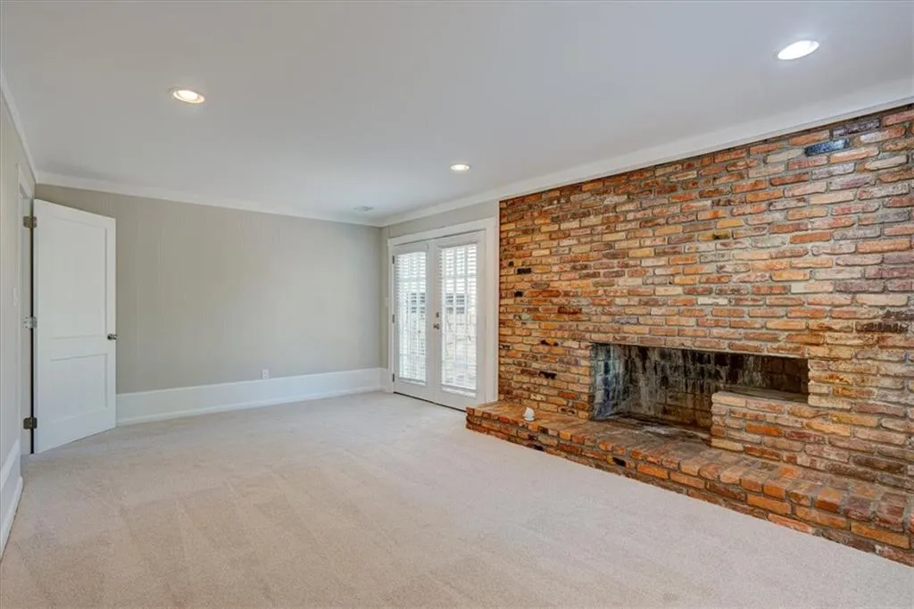 7150 Dunhill Terrace, Atlanta, Georgia 30328, 4 Bedrooms Bedrooms, ,3 BathroomsBathrooms,Residential,Sold,7150 Dunhill Terrace,7363607