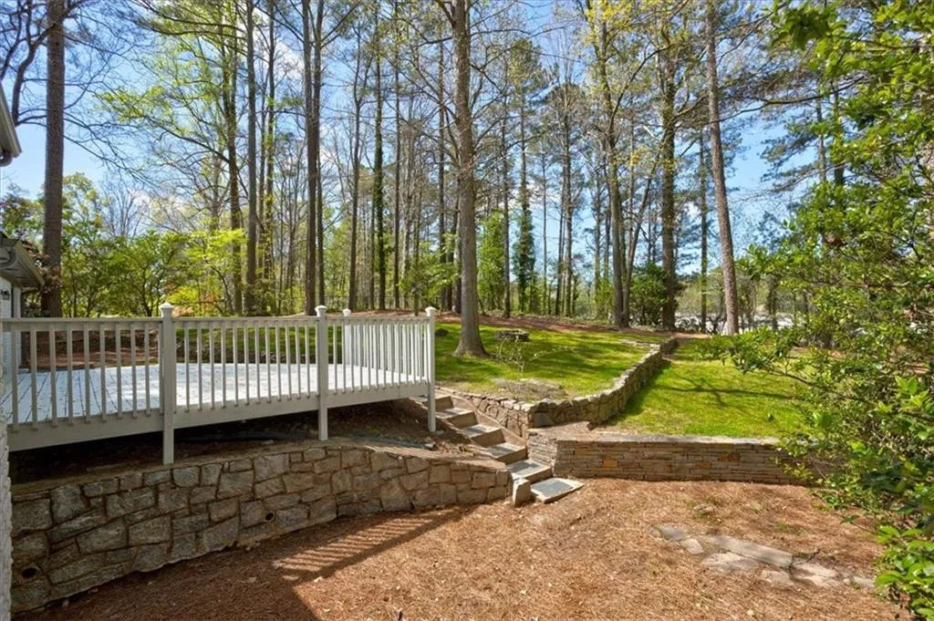 7150 Dunhill Terrace, Atlanta, Georgia 30328, 4 Bedrooms Bedrooms, ,3 BathroomsBathrooms,Residential,Sold,7150 Dunhill Terrace,7363607