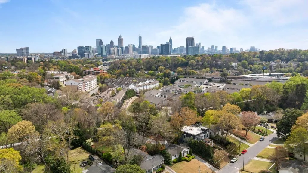 1837 Walthall Drive Nw, Atlanta, Georgia 30318, 4 Bedrooms Bedrooms, 0 ,3 BathroomsBathrooms,Residential,For Sale,1837 Walthall Drive Nw,7740967