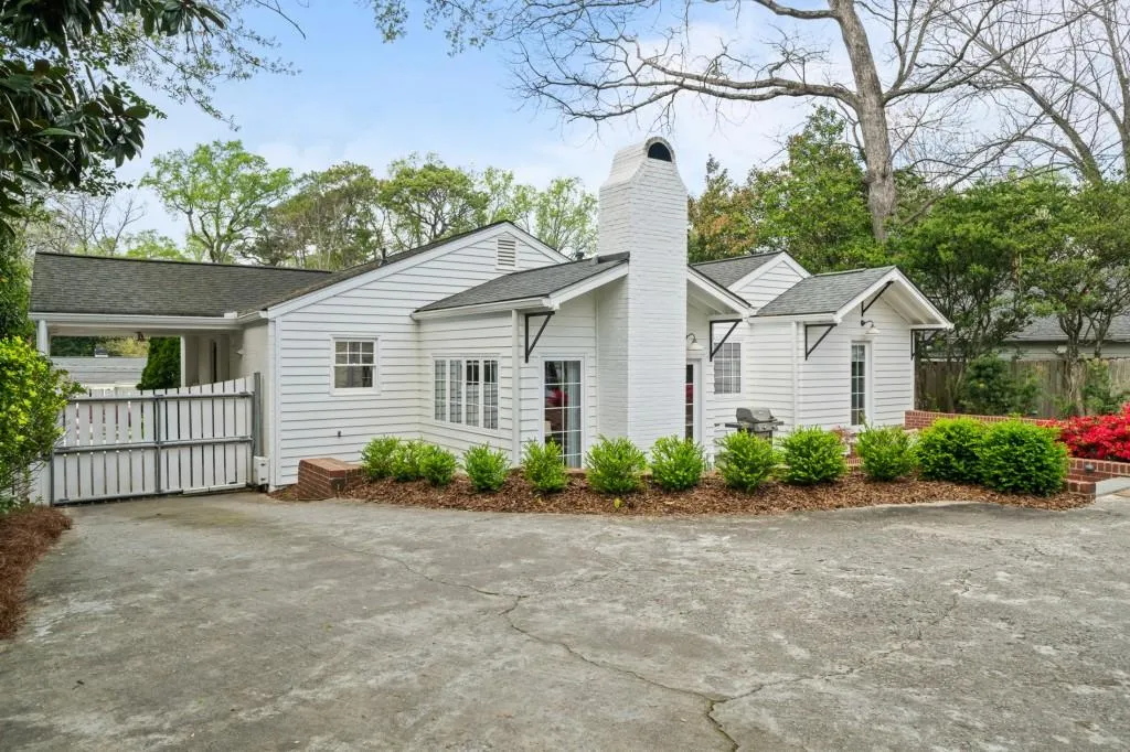 1837 Walthall Drive Nw, Atlanta, Georgia 30318, 4 Bedrooms Bedrooms, 0 ,3 BathroomsBathrooms,Residential,For Sale,1837 Walthall Drive Nw,7740967