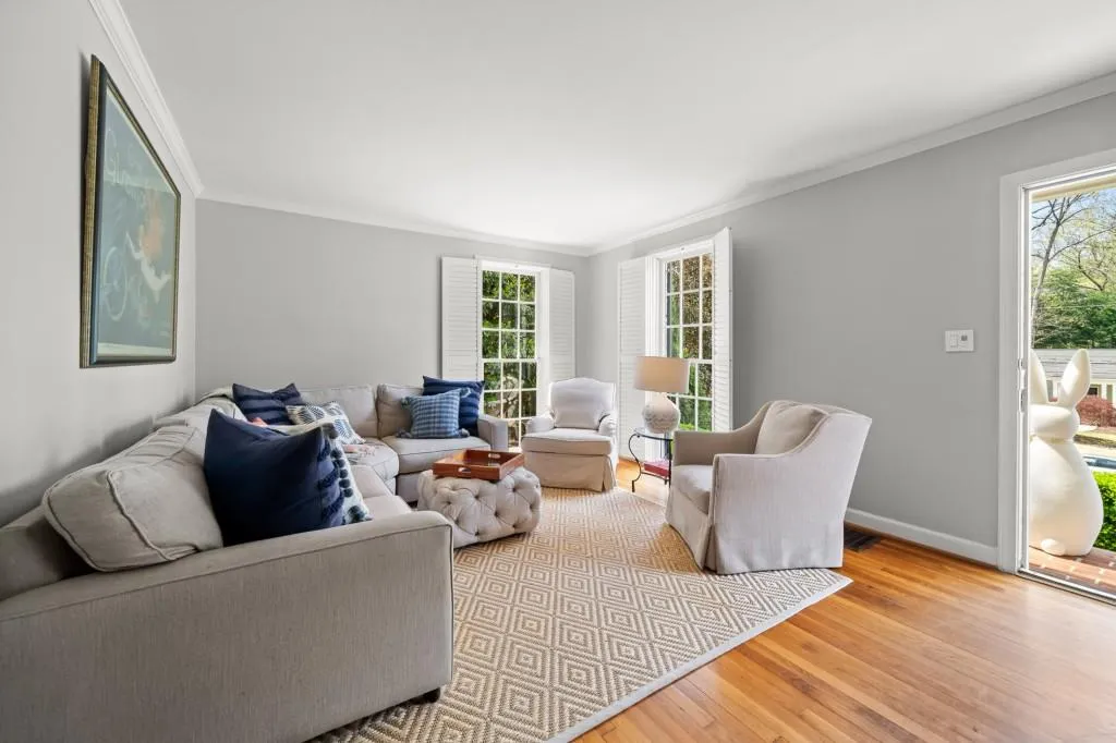 1837 Walthall Drive Nw, Atlanta, Georgia 30318, 4 Bedrooms Bedrooms, 0 ,3 BathroomsBathrooms,Residential,For Sale,1837 Walthall Drive Nw,7740967