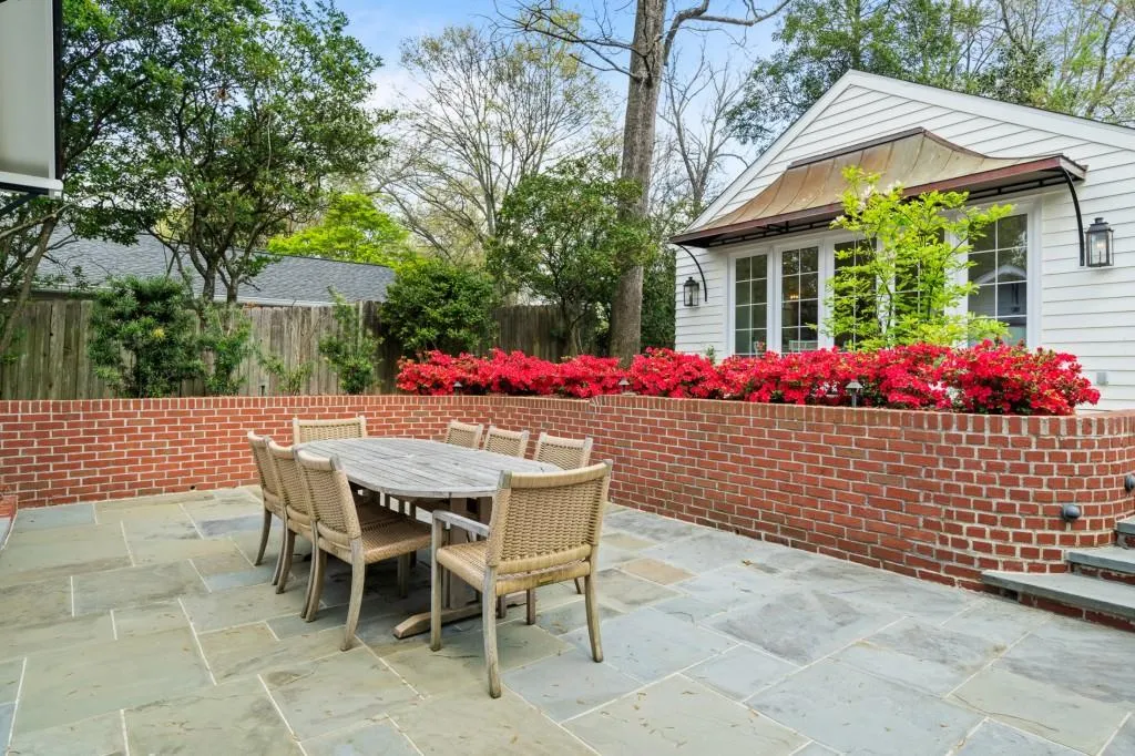 1837 Walthall Drive Nw, Atlanta, Georgia 30318, 4 Bedrooms Bedrooms, 0 ,3 BathroomsBathrooms,Residential,For Sale,1837 Walthall Drive Nw,7740967