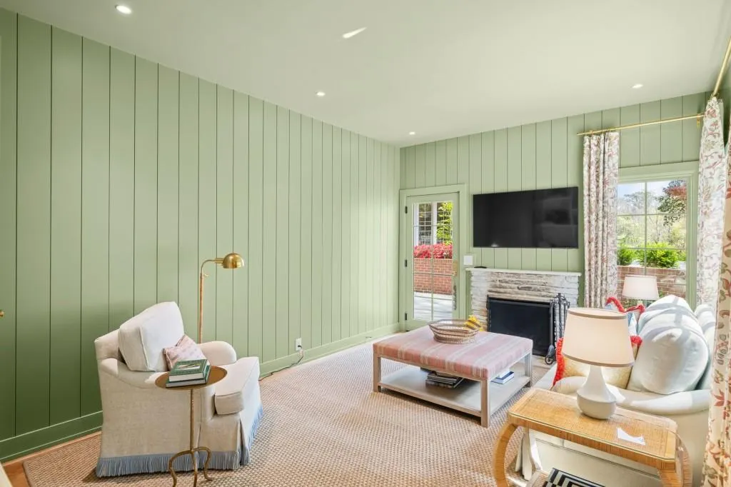 1837 Walthall Drive Nw, Atlanta, Georgia 30318, 4 Bedrooms Bedrooms, 0 ,3 BathroomsBathrooms,Residential,For Sale,1837 Walthall Drive Nw,7740967