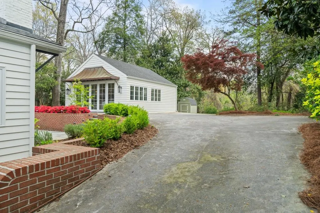1837 Walthall Drive Nw, Atlanta, Georgia 30318, 4 Bedrooms Bedrooms, 0 ,3 BathroomsBathrooms,Residential,For Sale,1837 Walthall Drive Nw,7740967