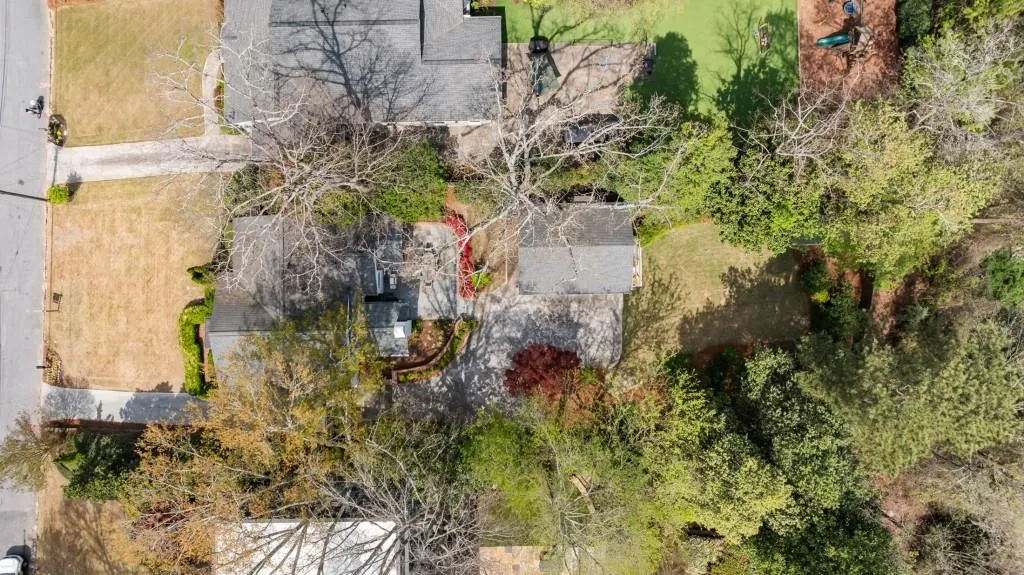 1837 Walthall Drive Nw, Atlanta, Georgia 30318, 4 Bedrooms Bedrooms, 0 ,3 BathroomsBathrooms,Residential,For Sale,1837 Walthall Drive Nw,7740967