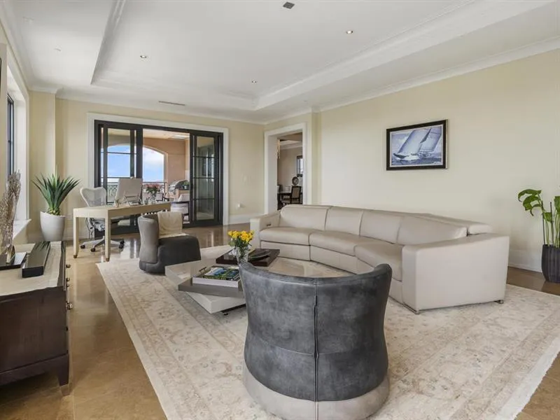 88 W Paces Ferry Unit 2230, Atlanta, Georgia 30305, 2 Bedrooms Bedrooms, ,2 BathroomsBathrooms,Residential,For Sale,88 W Paces Ferry Unit 2230,7570299