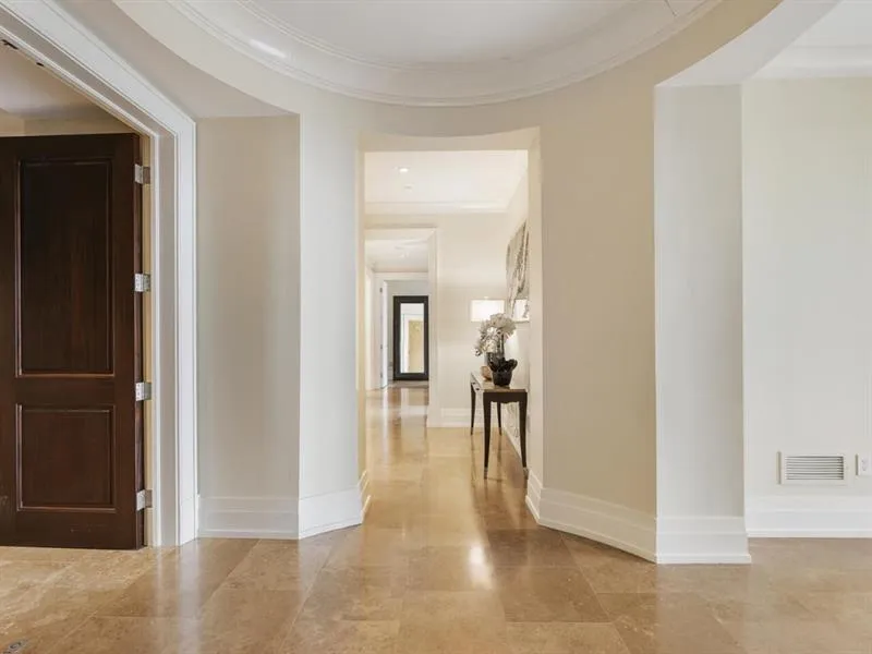 88 W Paces Ferry Unit 2230, Atlanta, Georgia 30305, 2 Bedrooms Bedrooms, ,2 BathroomsBathrooms,Residential,For Sale,88 W Paces Ferry Unit 2230,7570299
