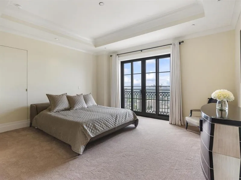 88 W Paces Ferry Unit 2230, Atlanta, Georgia 30305, 2 Bedrooms Bedrooms, ,2 BathroomsBathrooms,Residential,For Sale,88 W Paces Ferry Unit 2230,7570299