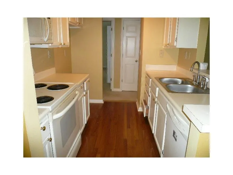 905 Garden Court Unit 905, Atlanta, Georgia 30328, 2 Bedrooms Bedrooms, ,2 BathroomsBathrooms,Residential,Sold,905 Garden Court Unit 905,5621492