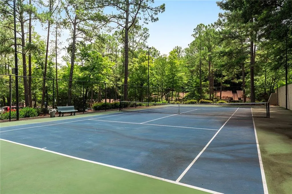 5141 Roswell Road Unit 1, Atlanta, Georgia 30342, 2 Bedrooms Bedrooms, ,1 BathroomBathrooms,Residential,Sold,5141 Roswell Road Unit 1,7434089