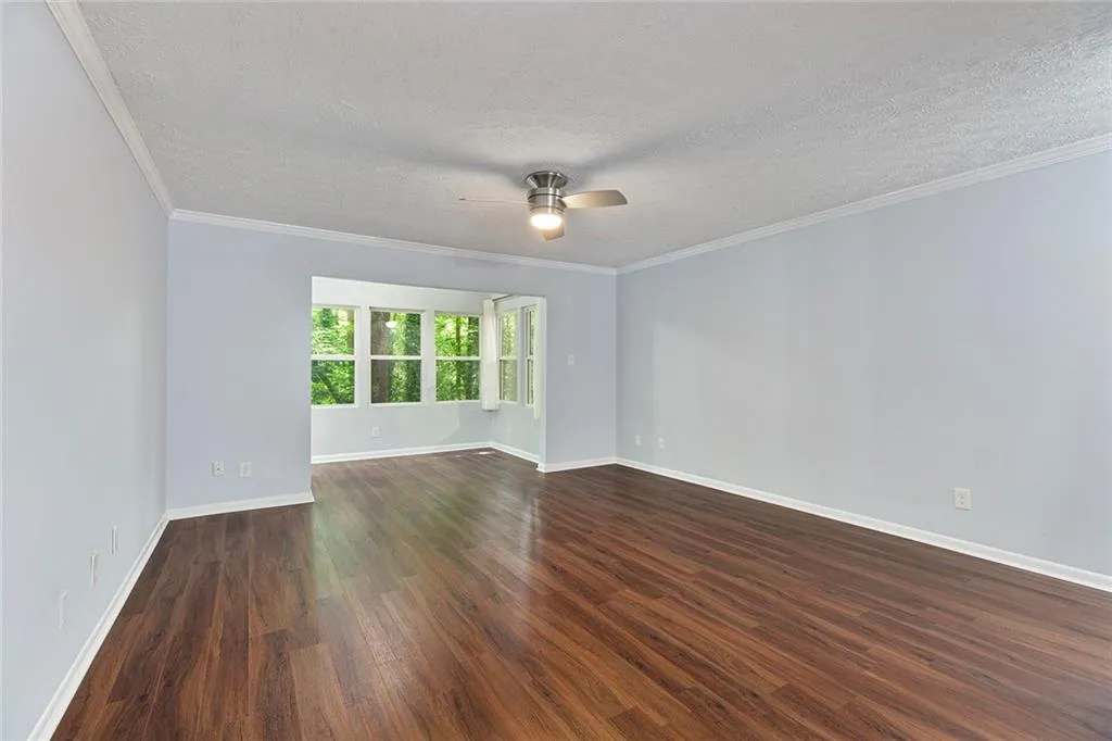 5141 Roswell Road Unit 1, Atlanta, Georgia 30342, 2 Bedrooms Bedrooms, ,1 BathroomBathrooms,Residential,Sold,5141 Roswell Road Unit 1,7434089