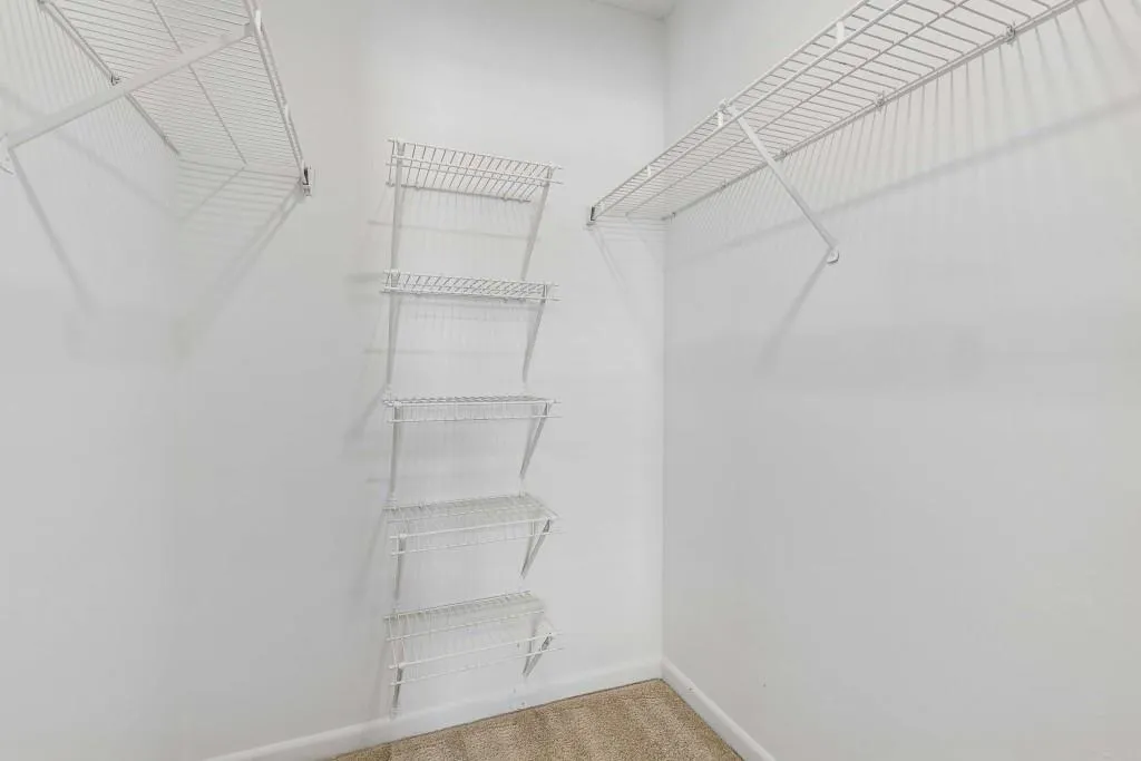 6900 Roswell Road Unit Q6, Atlanta, Georgia 30328, 2 Bedrooms Bedrooms, ,2 BathroomsBathrooms,Residential,For Sale,6900 Roswell Road Unit Q6,7761691