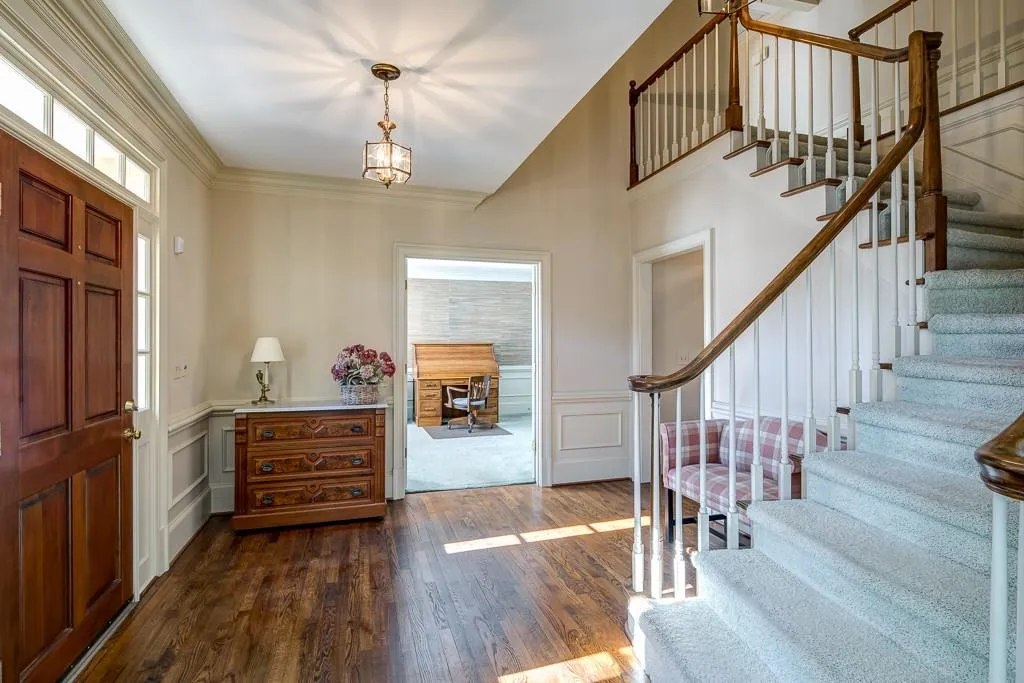 1540 Bakers Glen Drive, Sandy Springs, Georgia 30350, 5 Bedrooms Bedrooms, ,4 BathroomsBathrooms,Residential,Sold,1540 Bakers Glen Drive,5943442