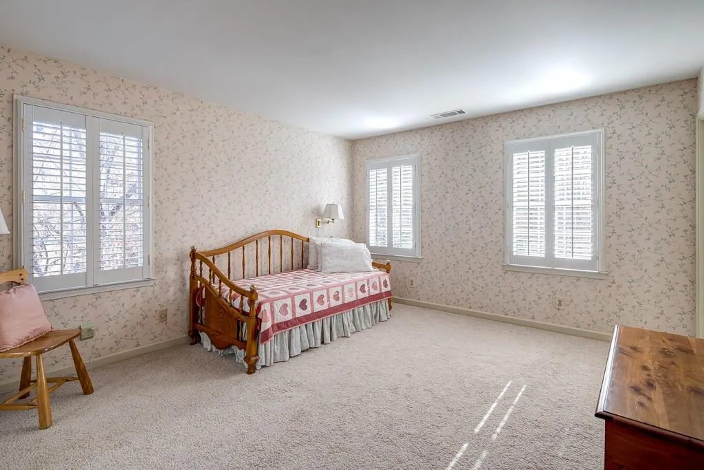 1540 Bakers Glen Drive, Sandy Springs, Georgia 30350, 5 Bedrooms Bedrooms, ,4 BathroomsBathrooms,Residential,Sold,1540 Bakers Glen Drive,5943442