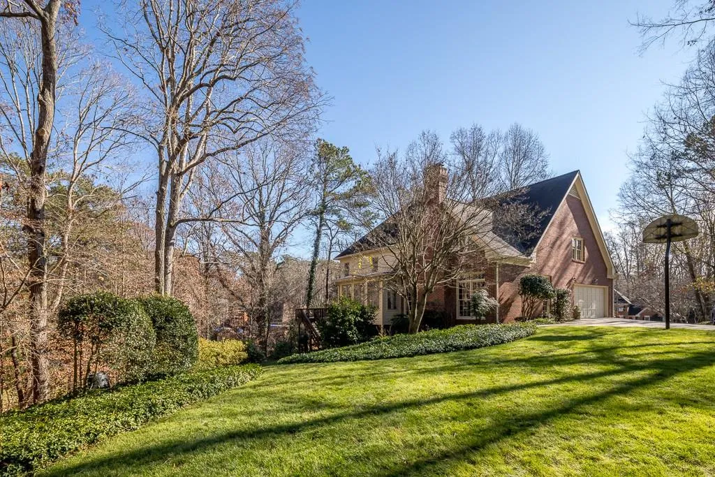 1540 Bakers Glen Drive, Sandy Springs, Georgia 30350, 5 Bedrooms Bedrooms, ,4 BathroomsBathrooms,Residential,Sold,1540 Bakers Glen Drive,5943442