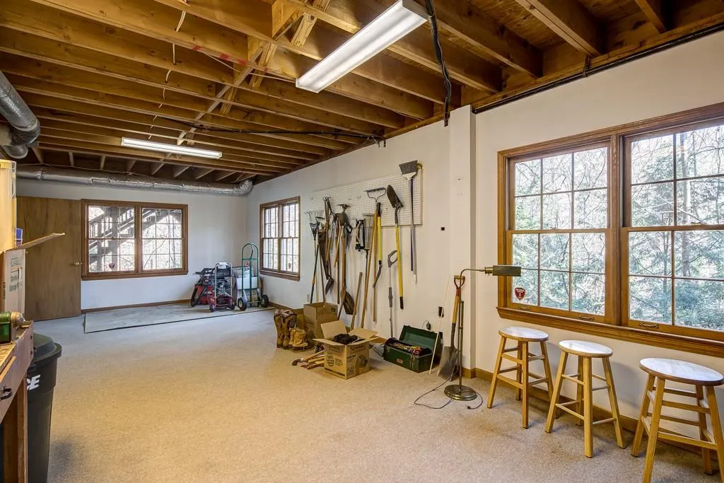 1540 Bakers Glen Drive, Sandy Springs, Georgia 30350, 5 Bedrooms Bedrooms, ,4 BathroomsBathrooms,Residential,Sold,1540 Bakers Glen Drive,5943442