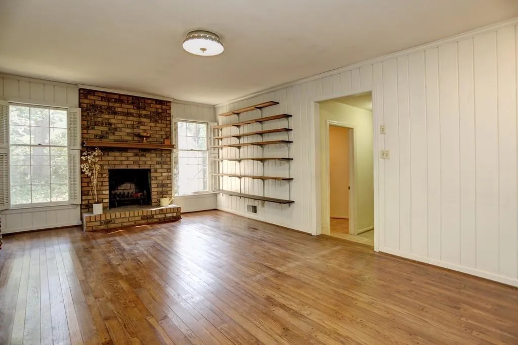 6410 Colewood Court, Sandy Springs, Georgia 30328, 3 Bedrooms Bedrooms, ,2 BathroomsBathrooms,Residential,Sold,6410 Colewood Court,5741785