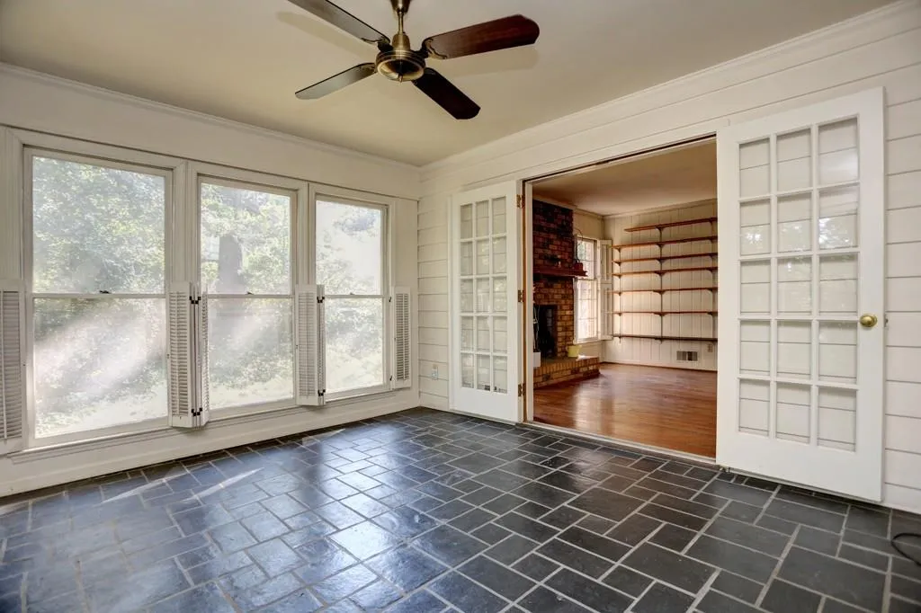 6410 Colewood Court, Sandy Springs, Georgia 30328, 3 Bedrooms Bedrooms, ,2 BathroomsBathrooms,Residential,Sold,6410 Colewood Court,5741785