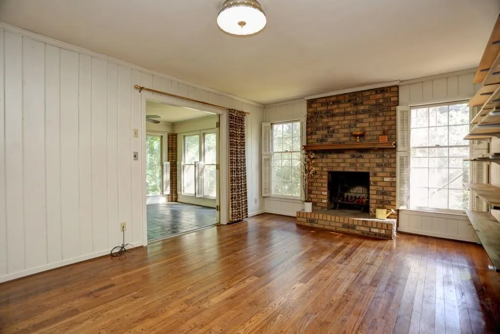 6410 Colewood Court, Sandy Springs, Georgia 30328, 3 Bedrooms Bedrooms, ,2 BathroomsBathrooms,Residential,Sold,6410 Colewood Court,5741785