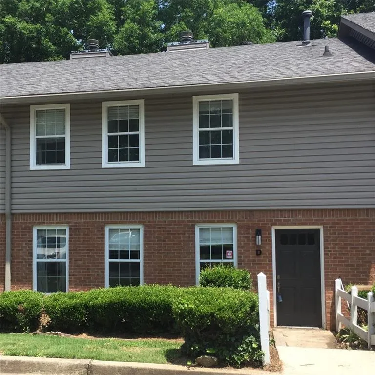 7750 Roswell Road Unit 10d, Sandy Springs, Georgia 30350, 2 Bedrooms Bedrooms, ,1 BathroomBathrooms,Residential,Sold,7750 Roswell Road Unit 10d,6555332