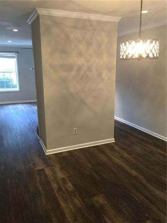 7750 Roswell Road Unit 10d, Sandy Springs, Georgia 30350, 2 Bedrooms Bedrooms, ,1 BathroomBathrooms,Residential,Sold,7750 Roswell Road Unit 10d,6555332